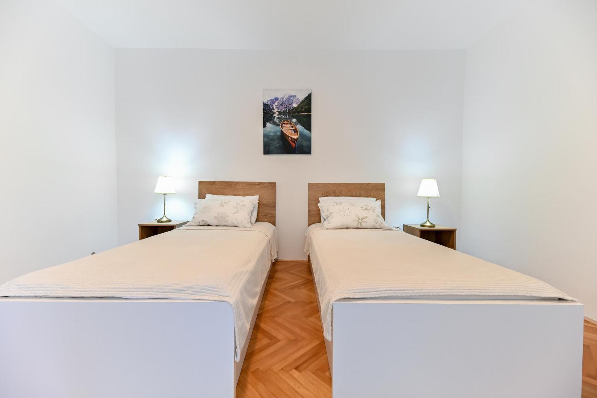 Sunset Puntamika Apartman Zára Szoba fotó